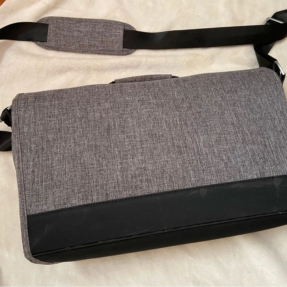 Young living convention messenger bag